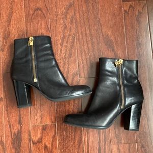 Michael Kors 6.5 Heeled Booties w/Gold zipper detail